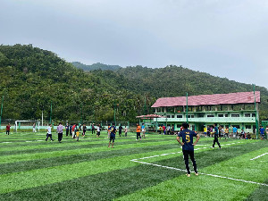 Keceriaan Santri Warnai Kick Off Peresmian Lapangan Mini Soccer NFBS Aceh