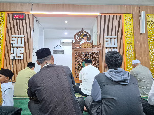 Ceramah Tarawih Perdana, Rektor UIN Ar-Raniry Tekankan Tiga Pilar Ramadan
