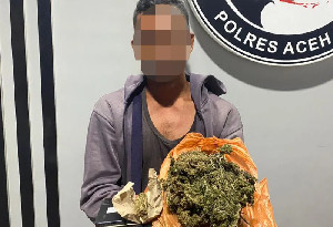 Tak Berkutik Saat Digeledah, Nelayan Aceh Barat Ini Simpan Ganja 500 Gram