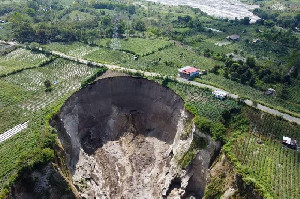Lubang Raksasa di Ketol Aceh Tengah Meluas, Lokasi Ditetapkan Zona Merah
