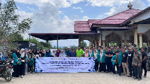 Manajemen Agribisnis USK Dukung Pemulihan Pascabencana melalui Budidaya Udang dan Hidroponik di Pijay