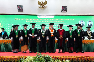Kukuhkan 5 Guru Besar Baru, USK Kini Punya 249 Profesor