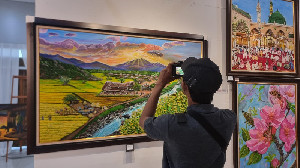 96 Karya Seniman Aceh Dipamerkan, Galang Dana untuk Sekolah dan Korban Banjir