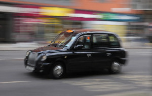 London Jadi Arena Uji Coba Robotaxi, Industri Taksi Soroti Tantangan Jalanan
