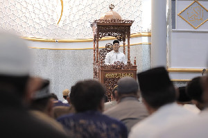 Afdhal Pimpin Safari Ramadan Perdana Pemko Banda Aceh di Masjid Oman Al-Makmur