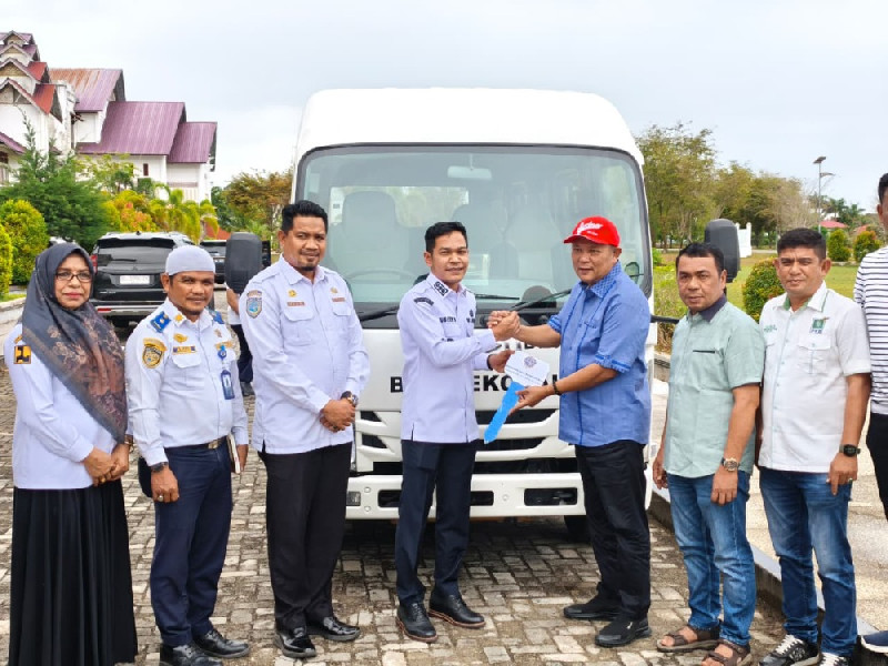 Kabar Gembira! Bantuan Bus Sekolah Tiba di Aceh Jaya