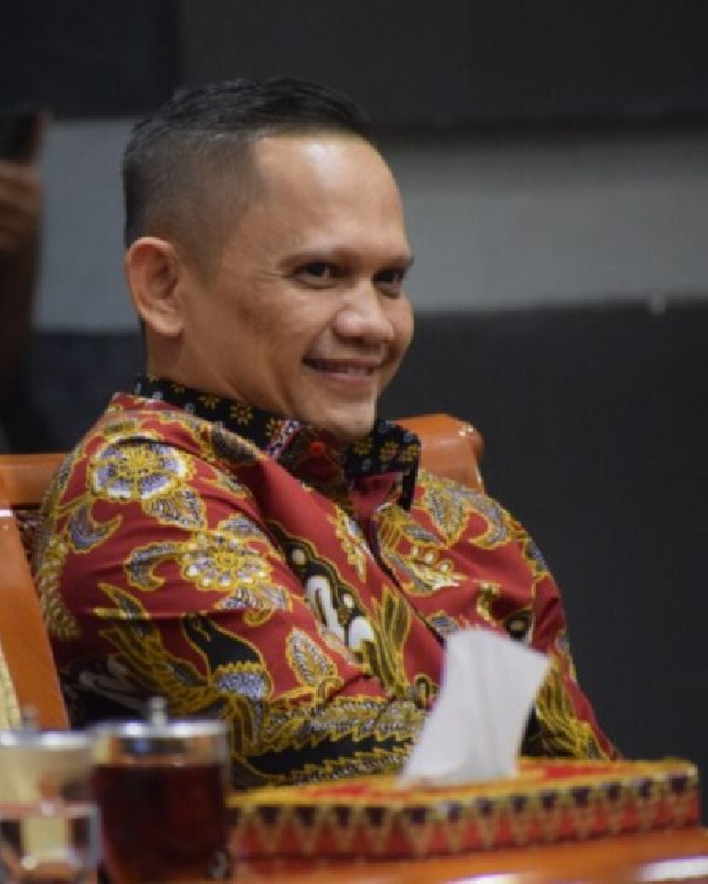Di Balik Langkah Zig-Zag Nazaruddin Dek Gam