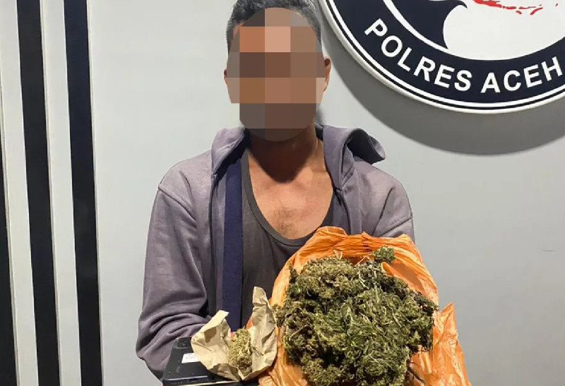 Tak Berkutik Saat Digeledah, Nelayan Aceh Barat Ini Simpan Ganja 500 Gram