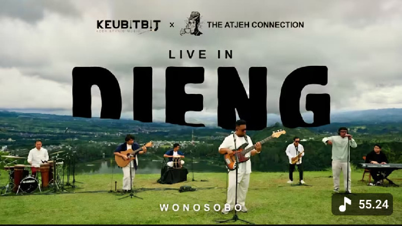 The Atjeh Connection Dukung Talenta Anak Muda Aceh Lewat Live Musik di Dieng