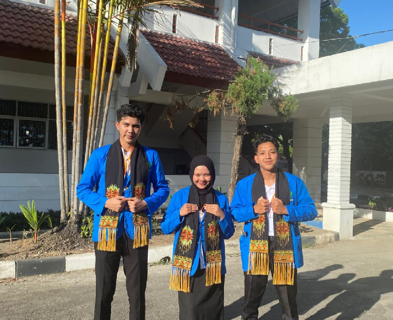 Mahasiswa HES UIN Ar-Raniry Raih Juara Harapan I LKTI Nasional di UNIMED