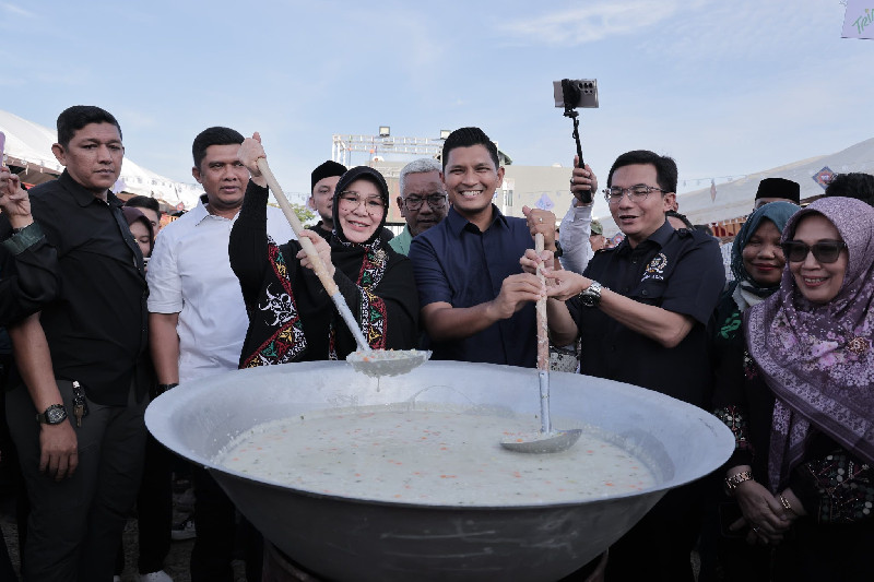 Peukan Raya Ramadan Resmi Dibuka, 150 Brand UMKM Ramaikan Eks Lahan Pasar Aceh