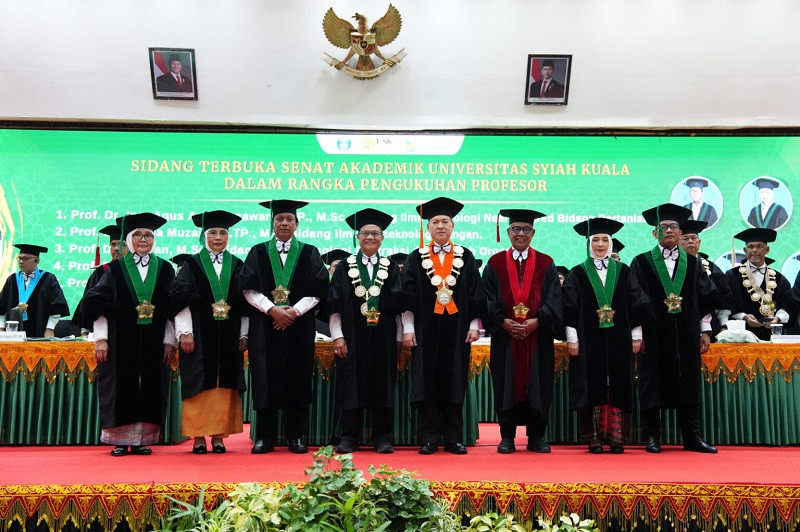 Kukuhkan 5 Guru Besar Baru, USK Kini Punya 249 Profesor