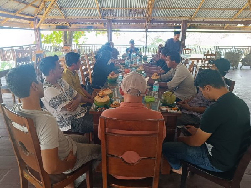 Rapat Panas di Lampuuk! Disparpora Aceh Besar dan Pengelola Wisata Bahas Pengembangan Pariwisata