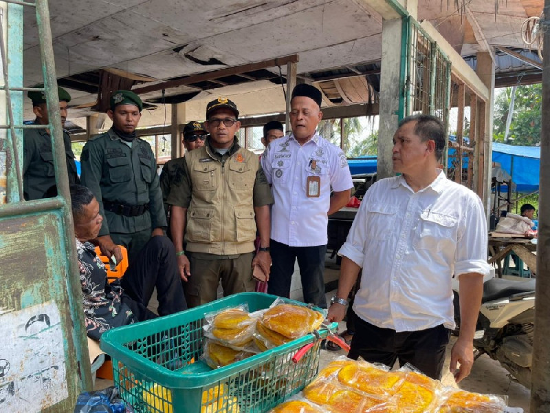 Satpol PP WH Aceh Besar Pastikan Tak Ada Pelanggaran Syariat di Pasar Sibreh