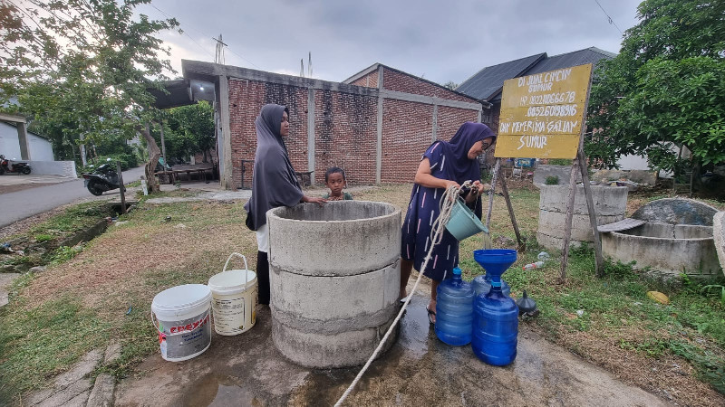 Tiga Pekan Kemarau, Warga Aceh Besar Andalkan Sumur Galian untuk Bertahan