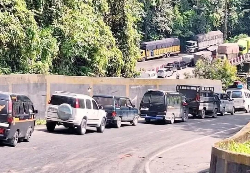 Protes Jalan Rusak di Subulussalam, Sopir Barsela Siap Lakukan Aksi Massa