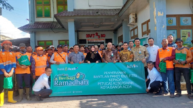 Gandeng Bank Aceh, 636 Pasukan Oranye Banda Aceh Terima Paket Lebaran