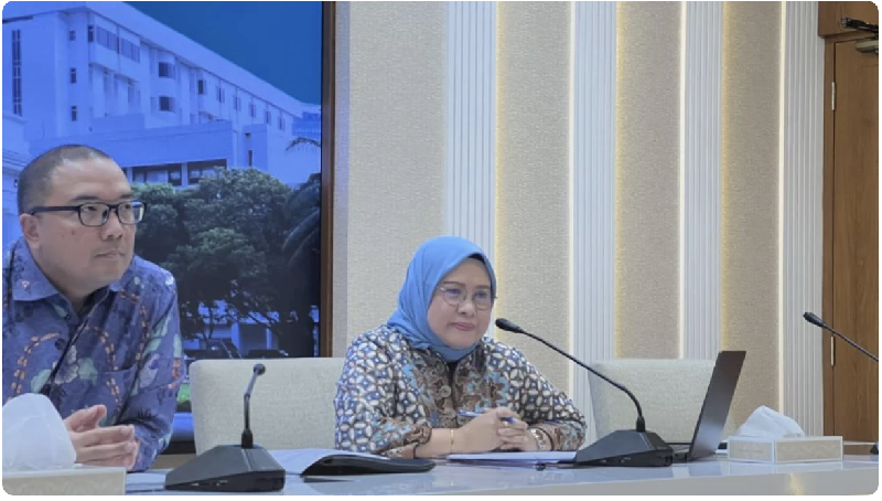 Kemlu Mulai Evakuasi WNI dari Iran, 32 Orang Dievakuasi pada Gelombang Pertama.