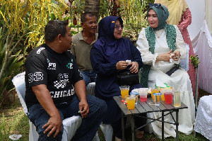 Nostalgia Kak Na dan Bang Ucok, Sopir Truk Tangki yang Membantunya Trabas Banjir