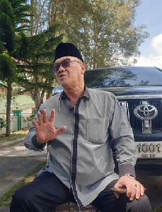 Tagore Menabuh Genderang, Siapa yang Menari?