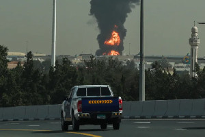 Bandara Dubai Kena Dampak Serangan Drone, Penerbangan Dialihkan Massal