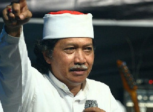 Ceramah 2012 Cak Nun Viral, Isinya Soal Konflik Iran-Israel Kini Dinilai Relevan