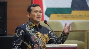 Fadhlullah Minta Dana Otsus dan Rehab Rekon Pascabencana Jadi Prioritas Bersama