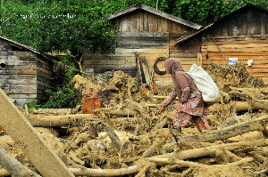 Korban Bencana Hidrometeorologi Terpasung Janji