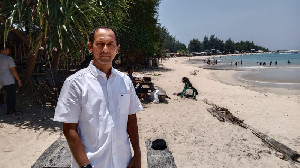 Libur Lebaran, Pantai Lampuuk Jadi Destinasi Favorit Wisatawan di Aceh Besar