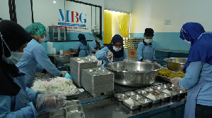 Tak Hanya Gizi, BGN Awasi Ketat Sampah dan Limbah di Program MBG