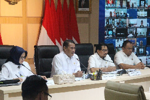 Mentan Amran Tegaskan Harga Daging dan Ayam Harus di Bawah HET