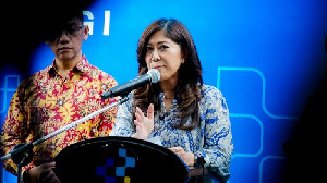 PP TUNAS Resmi Berlaku! Meutya Hafid Ultimatum 8 Platform Digital Soal Perlindungan Anak