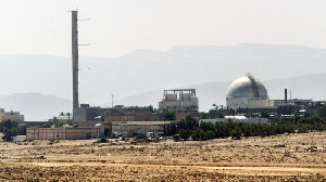 Iran Ancam Targetkan Reaktor Nuklir Israel Usai Kapal Perangnya Diserang AS