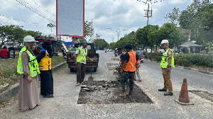 PUPR Banda Aceh Survei Jalan Rusak, Pemprov Aceh Mulai Lakukan Perbaikan
