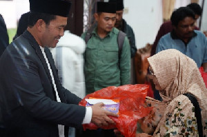 328 Petugas Kebersihan Terima Santunan, Ini Pesan Penting Bupati Aceh Tengah