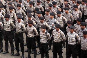 Usulan Perpanjangan Usia Pensiun Polri Dinilai Strategis, Aryos Nivada: Demi Stabilitas dan Kualitas Institusi