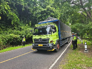 Menhub Ingatkan Pengusaha Logistik Patuhi Aturan Selama Arus Balik Lebaran