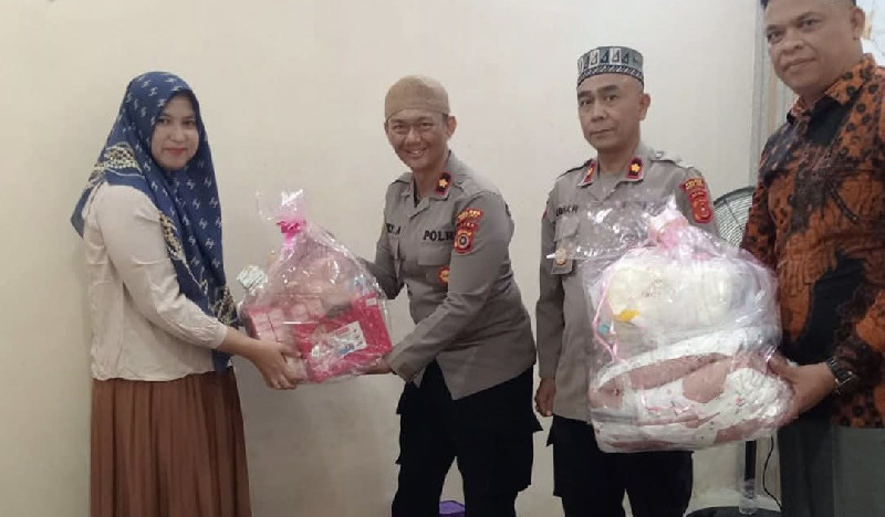 Bayi Ditemukan di Masjid Lamno, Kapolda Aceh Langsung Turun Tangan Beri Bantuan
