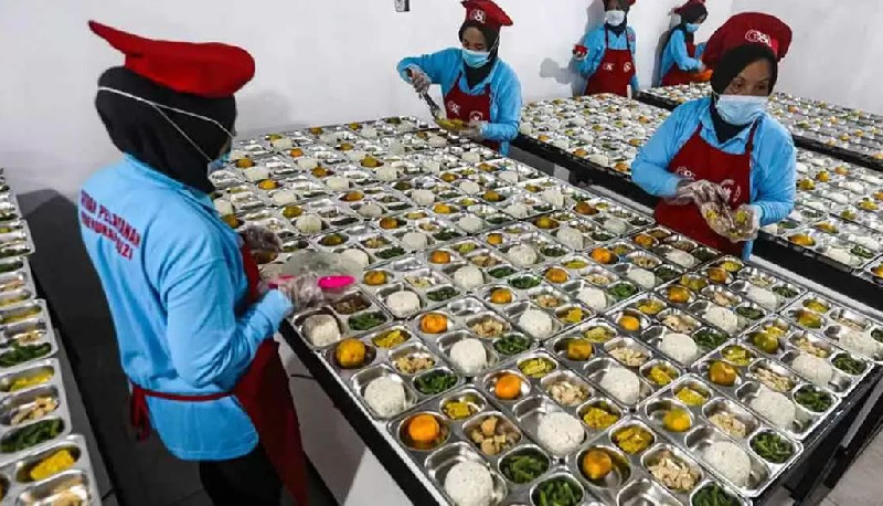 Pegawai Dapur MBG di Purbalingga Dipecat Usai Status &lsquo;Rakyat Jelata&rsquo; Viral