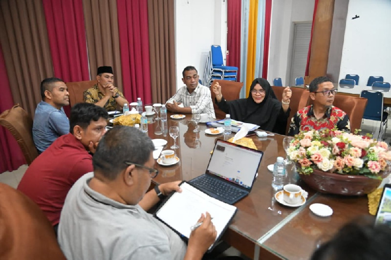 Bupati Aceh Besar Tegaskan Investasi Harus Sejalan Syariat dan Ekonomi Rakyat