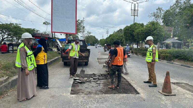 PUPR Banda Aceh Survei Jalan Rusak, Pemprov Aceh Mulai Lakukan Perbaikan
