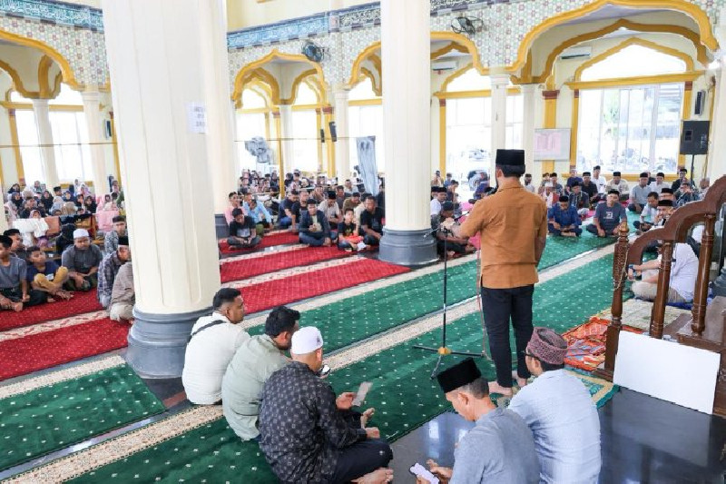 Bupati Aceh Timur dan BSI Santuni 476 Anak Yatim di Ranto Peureulak