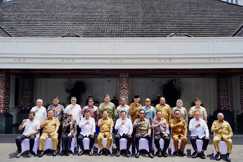 Mualem Dorong Harmonisasi Pusat-Daerah dalam Forum Silaturahmi Menko Polkam