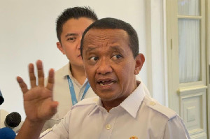 Indonesia Beli Minyak Rusia, Bahlil Klaim Cadangan Aman hingga Setahun