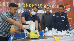 Polresta Banda Aceh Musnahkan Barang Bukti Sabu Hampir 2 Kilogram