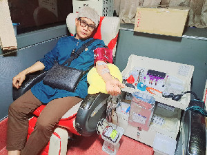 Agusni AH, Mengalirkan Kepedulian Lewat Setetes Darah
