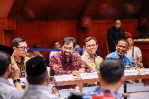 Di Hadapan Banleg DPR RI, Mualem Dorong Otsus Aceh Abadi 2,5 Persen