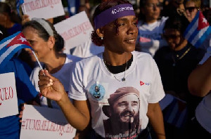 Krisis Energi Parah, Ratusan Perempuan Kuba Demo Blokade AS