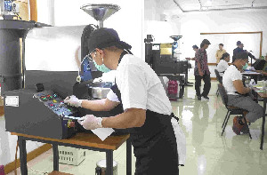 Perkuat Kualitas, Kemenperin Genjot Sertifikasi Penyangraian Biji Kopi