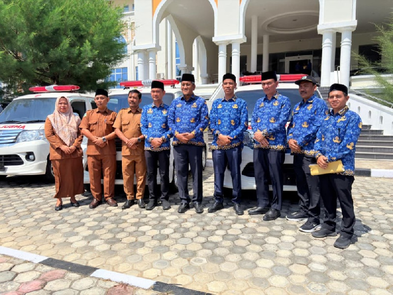 Pemkab Aceh Utara Serahkan 3 Unit Ambulans untuk Puskesmas Terdampak Banjir